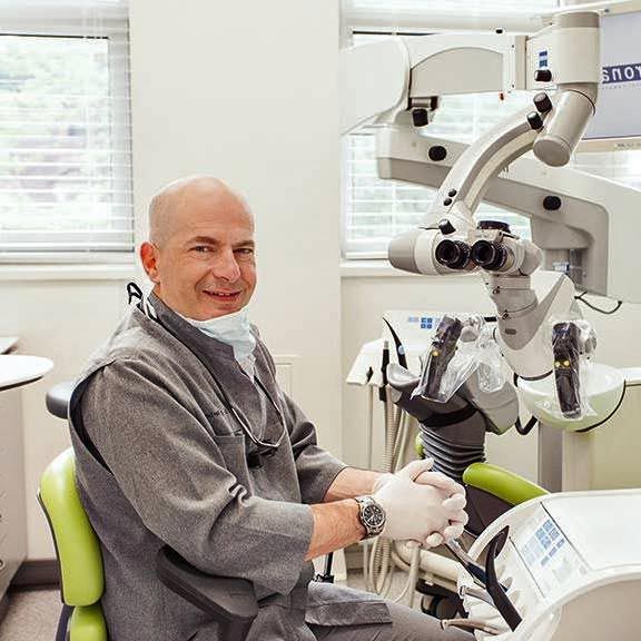 Dr. Roni Berbari